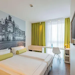 Hotel Super 8 By Wyndham