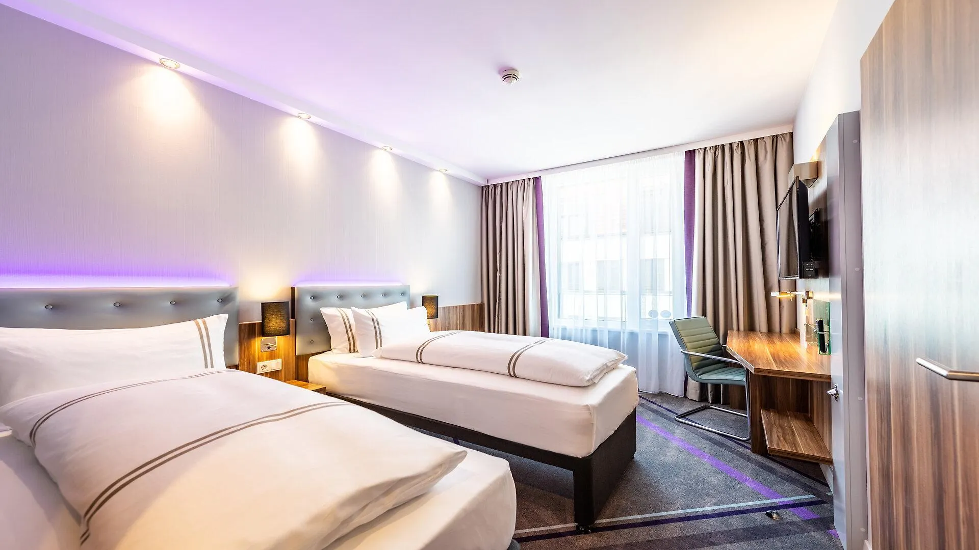 Holiday Inn Express Dresden City Centre 3*,  Germany